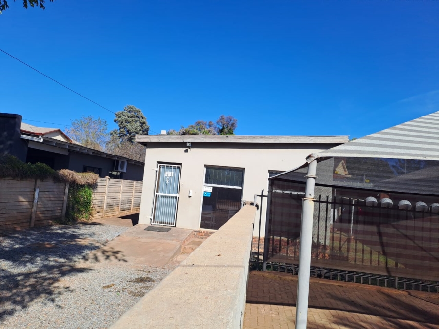 7 Bedroom Property for Sale in Kuruman Northern Cape